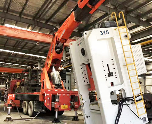 青岛即墨提升工作效率，选择优质折臂吊租赁服务